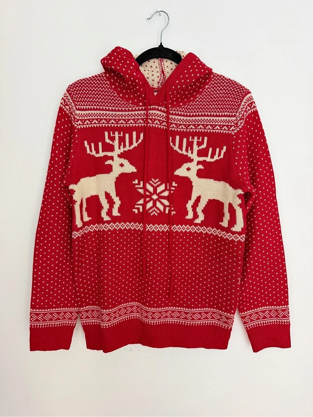 Women’s V28 Christmas Red Reindeer Sweater Hoodie Hood Size Medium M Like New